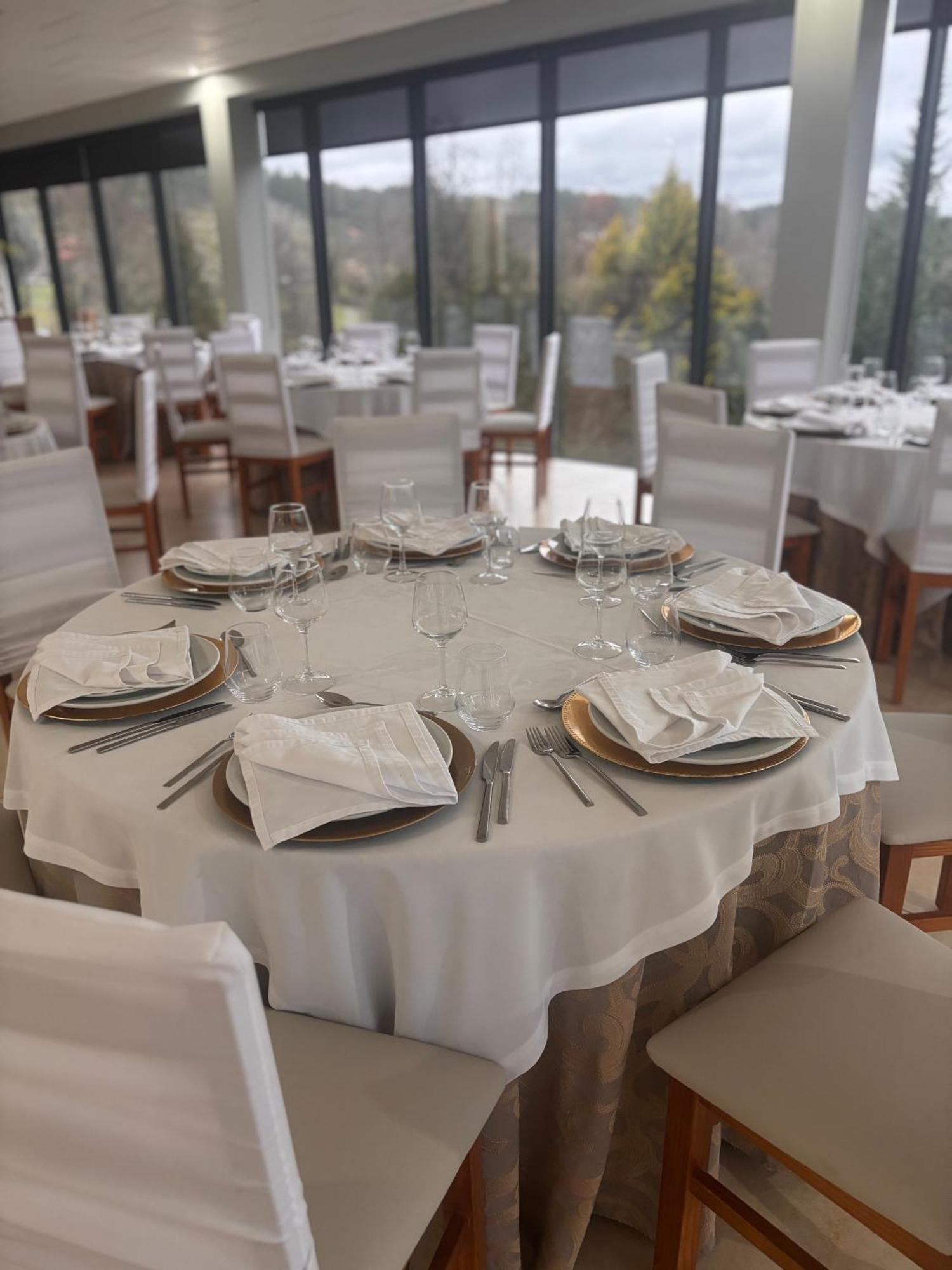 Restaurante Residencial Pizzaria S. Estevao Aguiar da Beira Luaran gambar