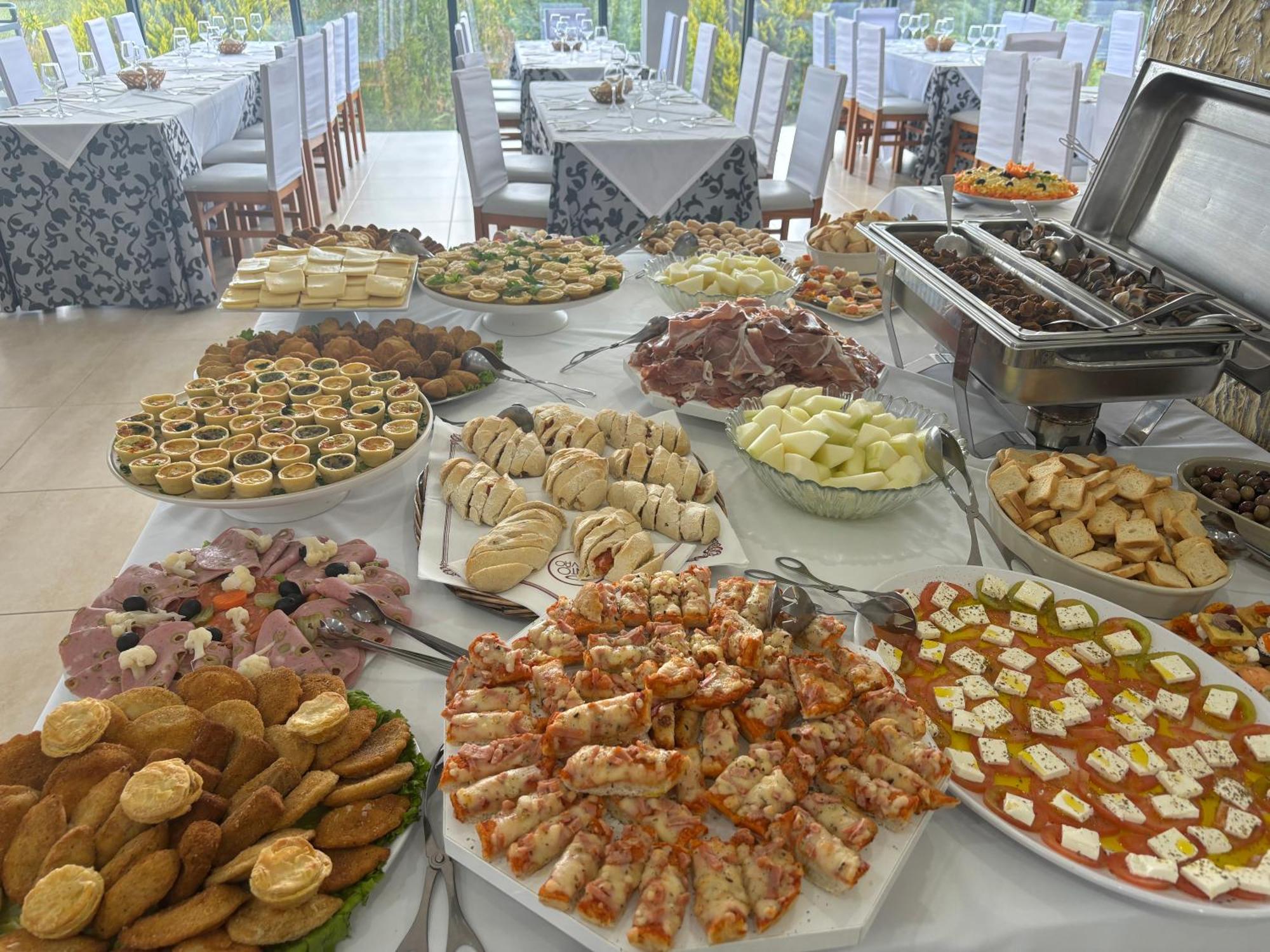 Restaurante Residencial Pizzaria S. Estevao Aguiar da Beira Luaran gambar